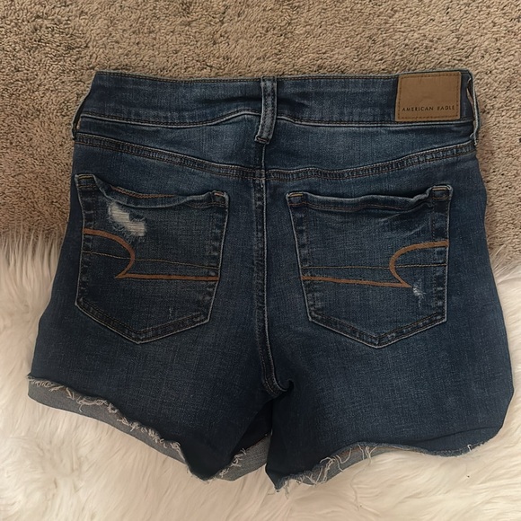 ✨AE 🦅 Distressed Shorts✨ - Picture 3 of 4